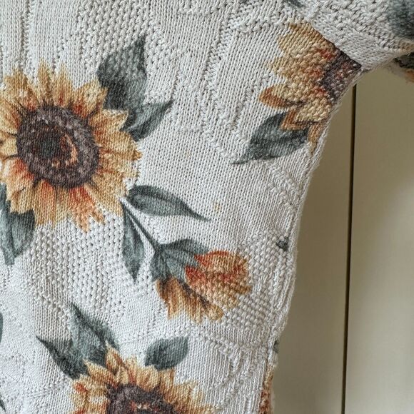 Vintage Sunflower Knit Crop Top Size M L Short Sleeve Beige 90s Cottage - Picture 8 of 8
